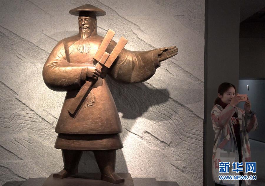 （文化·黃河文化帶·圖文互動）（3）在夏都二里頭，感受中華早期文明精粹 